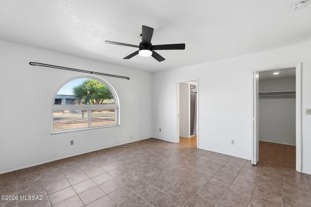 2501 E Greenlee Place, Tucson, AZ 85716