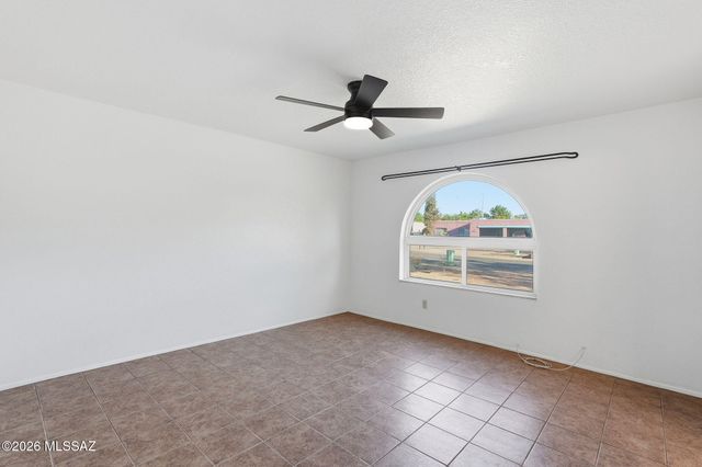 2501 E Greenlee Place, Tucson, AZ 85716