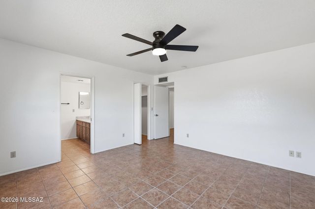 2501 E Greenlee Place, Tucson, AZ 85716