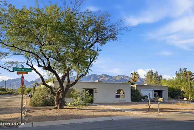 2501 E Greenlee Place, Tucson, AZ 85716