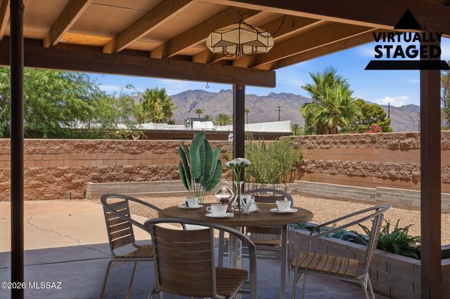 2501 E Greenlee Place, Tucson, AZ 85716