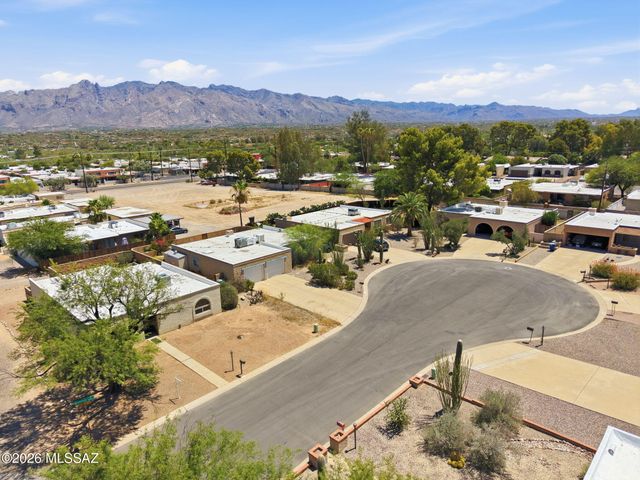 2501 E Greenlee Place, Tucson, AZ 85716