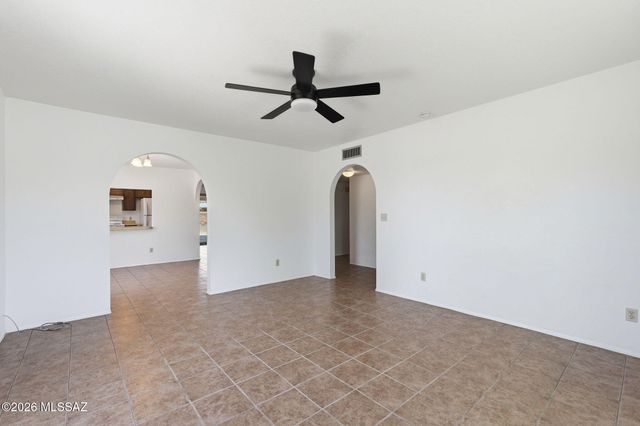 2501 E Greenlee Place, Tucson, AZ 85716