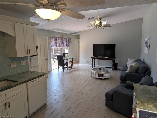5652 Foxlake DR, North Fort Myers, FL 33917