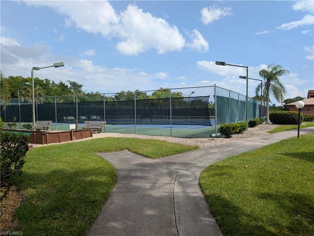 5652 Foxlake DR, North Fort Myers, FL 33917