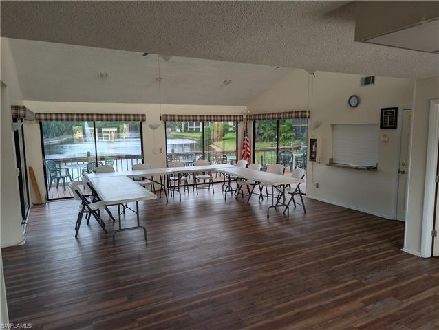 5652 Foxlake DR, North Fort Myers, FL 33917