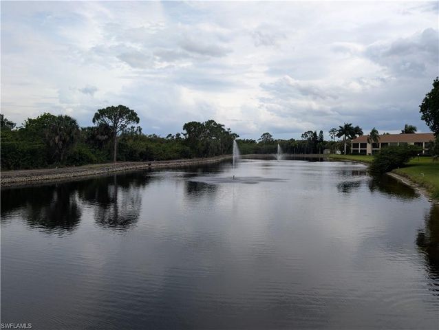 5652 Foxlake DR, North Fort Myers, FL 33917