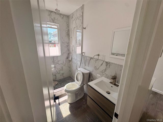 450 Revere, Bronx, NY 10465