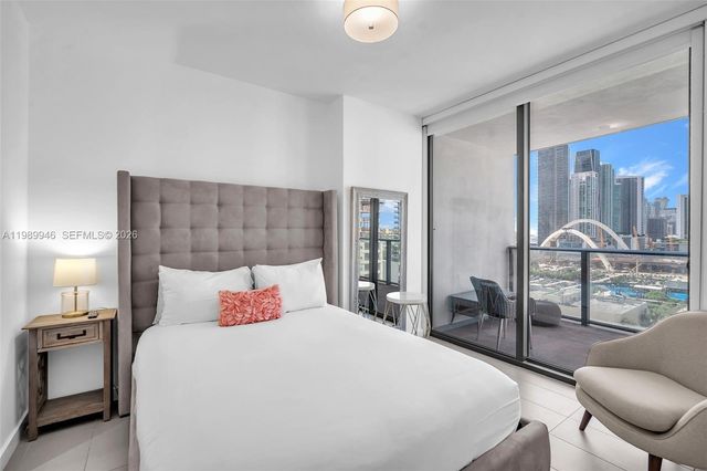 1600 NE 1st Ave 1207, Miami, FL 33132