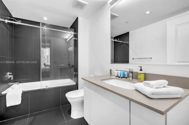 1600 NE 1st Ave 1207, Miami, FL 33132