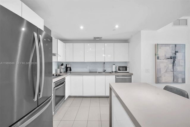 1600 NE 1st Ave 1207, Miami, FL 33132