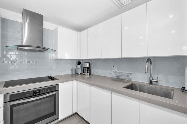 1600 NE 1st Ave 1207, Miami, FL 33132