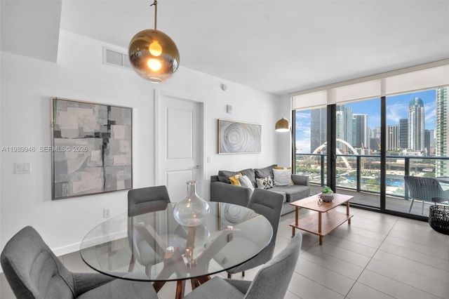 1600 NE 1st Ave 1207, Miami, FL 33132