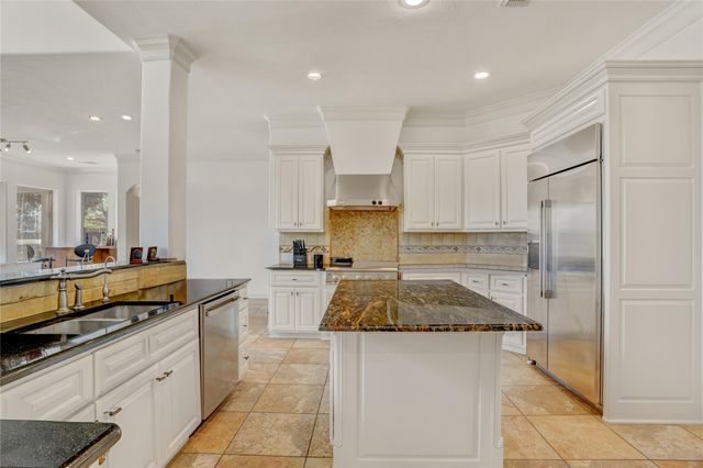 11415 Legend Manor Drive, Houston, TX 77082