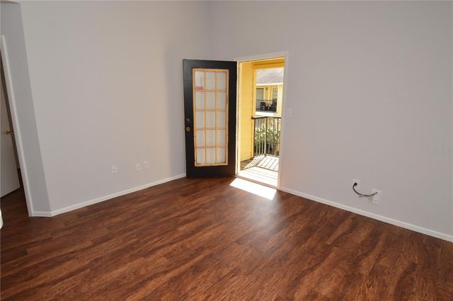8625 MALLARD RESERVE DRIVE 201, Tampa, FL 33614