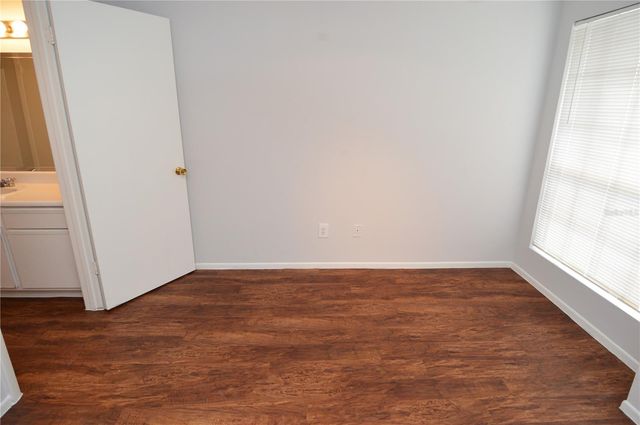 8625 MALLARD RESERVE DRIVE 201, Tampa, FL 33614