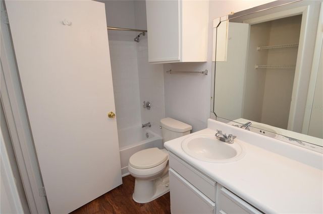8625 MALLARD RESERVE DRIVE 201, Tampa, FL 33614