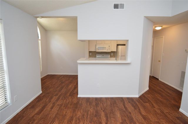 8625 MALLARD RESERVE DRIVE 201, Tampa, FL 33614