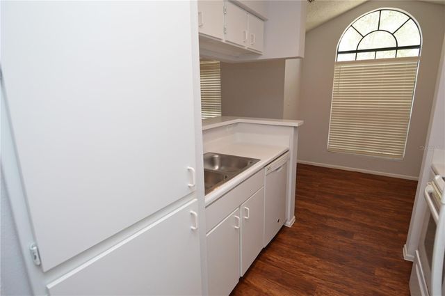 8625 MALLARD RESERVE DRIVE 201, Tampa, FL 33614