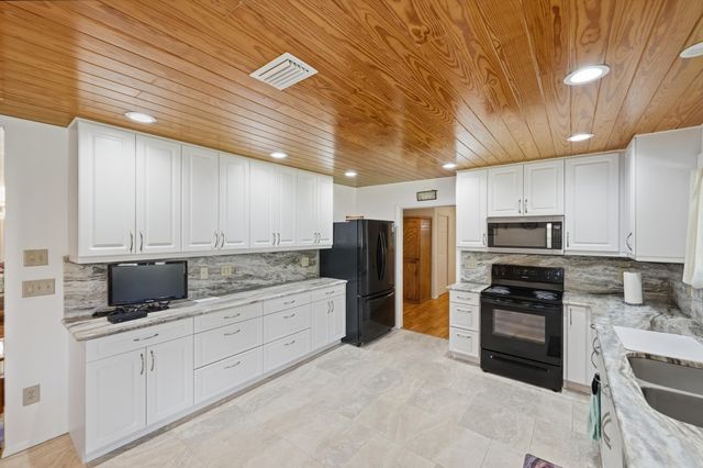 1004 Egret Avenue, Fort Pierce, FL 34982