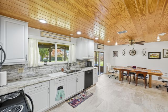 1004 Egret Avenue, Fort Pierce, FL 34982