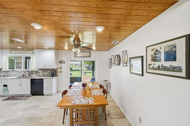 1004 Egret Avenue, Fort Pierce, FL 34982