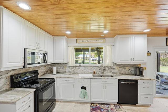 1004 Egret Avenue, Fort Pierce, FL 34982