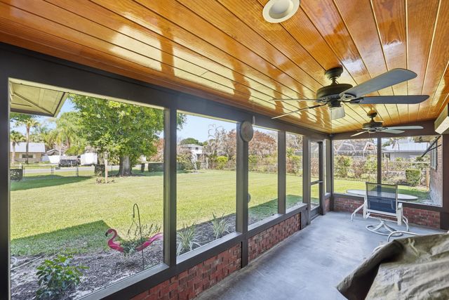 1004 Egret Avenue, Fort Pierce, FL 34982