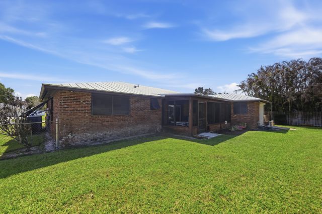 1004 Egret Avenue, Fort Pierce, FL 34982