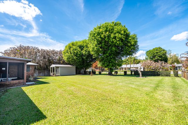 1004 Egret Avenue, Fort Pierce, FL 34982