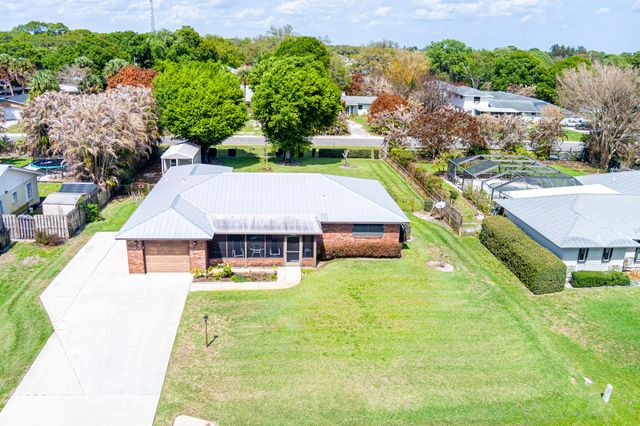 1004 Egret Avenue, Fort Pierce, FL 34982