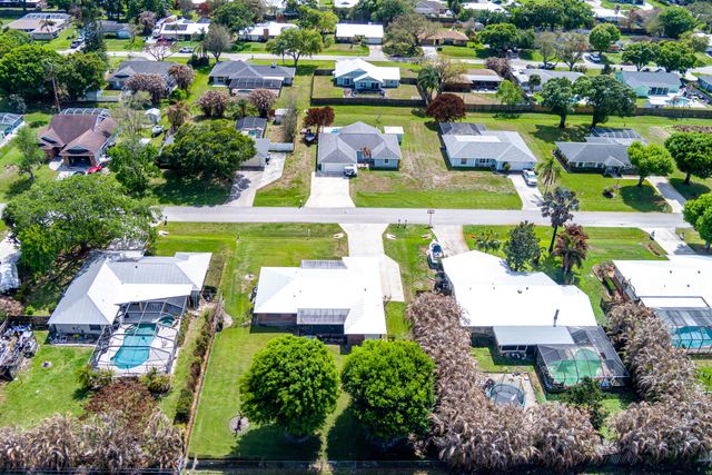 1004 Egret Avenue, Fort Pierce, FL 34982