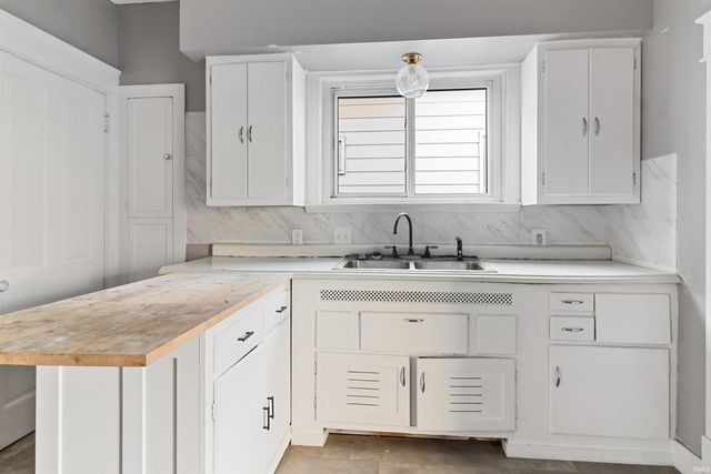 920 W 6th Street, Marion, IN 46952