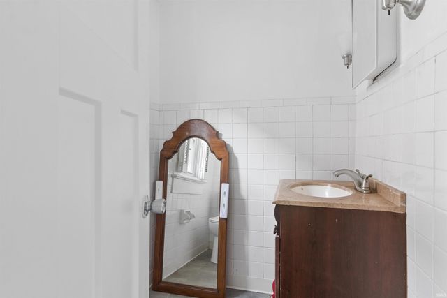 920 W 6th Street, Marion, IN 46952