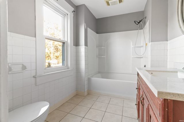 920 W 6th Street, Marion, IN 46952