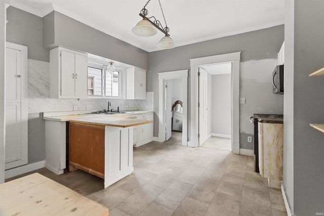 920 W 6th Street, Marion, IN 46952