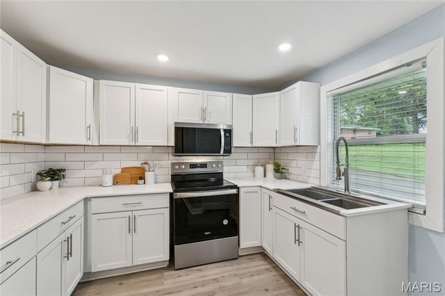 1501 Stockard Avenue, Richmond Heights, MO 63117