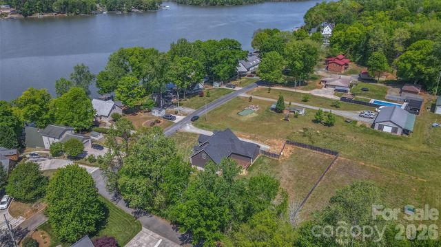 455 Lake Drive 6 Drive, Lexington, NC 27292