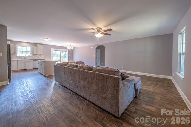 455 Lake Drive 6 Drive, Lexington, NC 27292