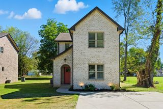 99 Portland Blvd, Portland, TN 37148