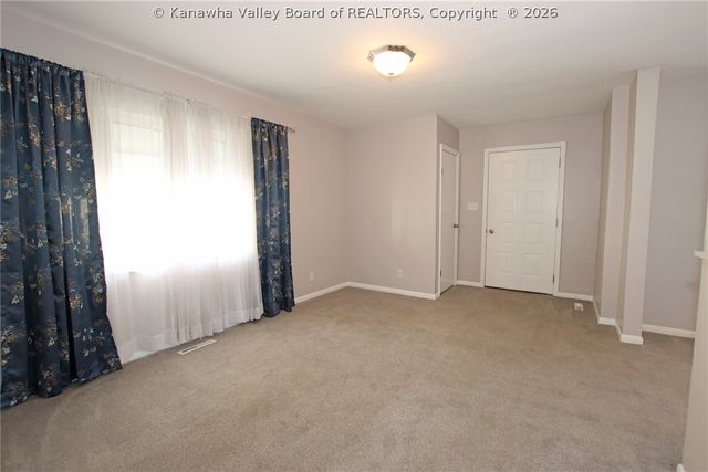 2211 W Virginia Avenue, Dunbar, WV 25064