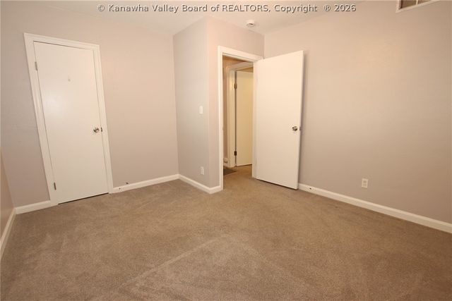 2211 W Virginia Avenue, Dunbar, WV 25064