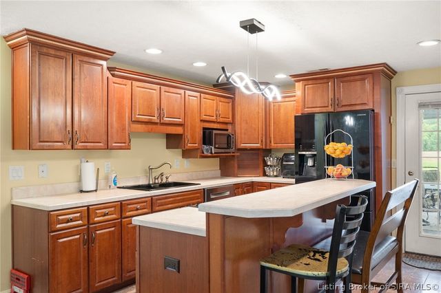 116 Guernsey Farm Lane, Memphis, IN 47143