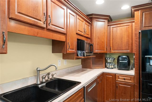 116 Guernsey Farm Lane, Memphis, IN 47143
