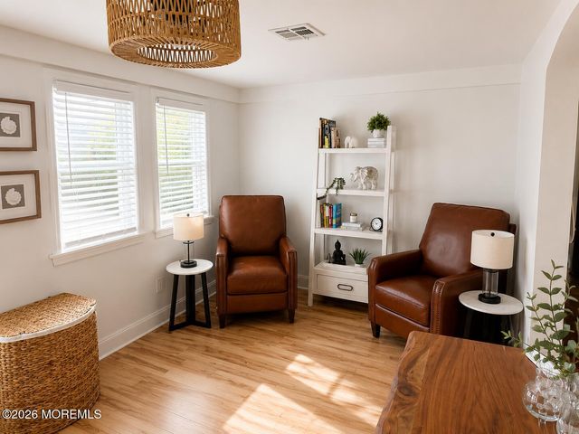 22 Woodhaven Road, Toms River, NJ 08753