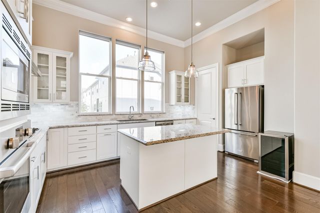 9507 London Bridge Station, Houston, TX 77045