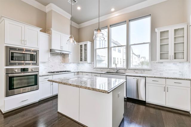 9507 London Bridge Station, Houston, TX 77045