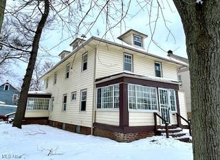 3331 Cedarbrook Road, Cleveland Heights, OH 44118