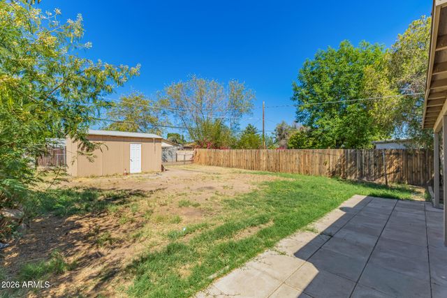 5812 W GARDENIA Avenue, Glendale, AZ 85301