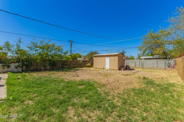 5812 W GARDENIA Avenue, Glendale, AZ 85301